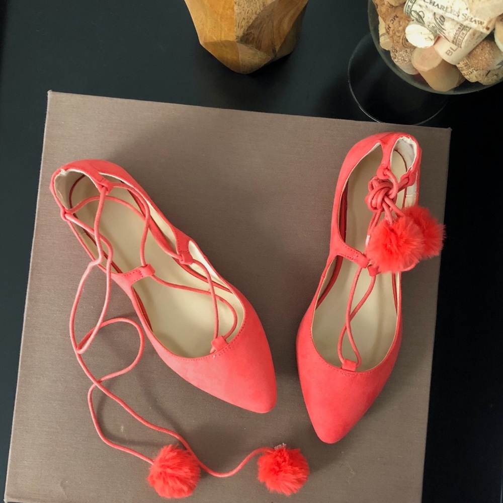 Wild Diva faux suede pointy toe flats